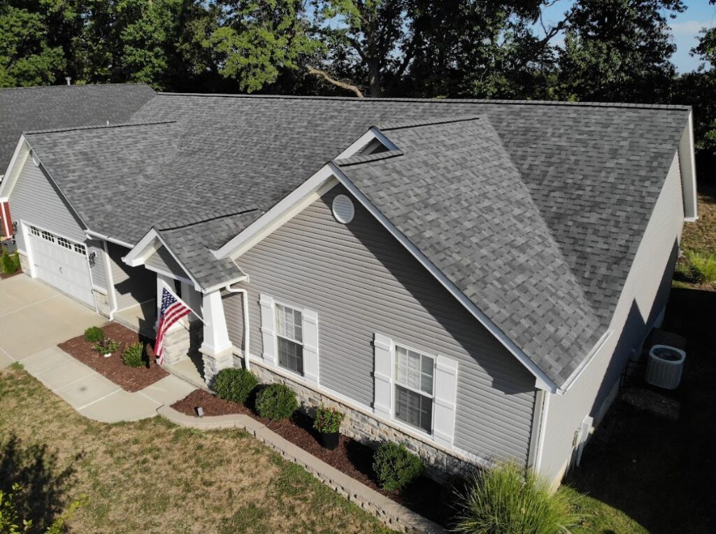 high humidity in Missouri impacts home’s siding