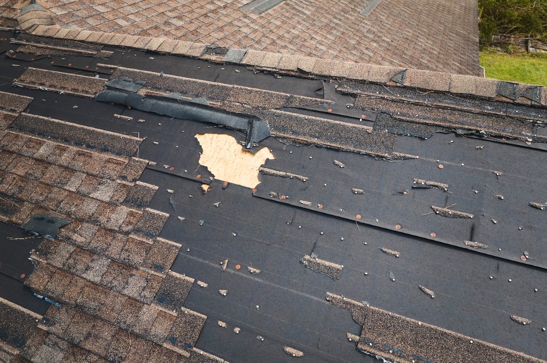 roof damage in Warren County